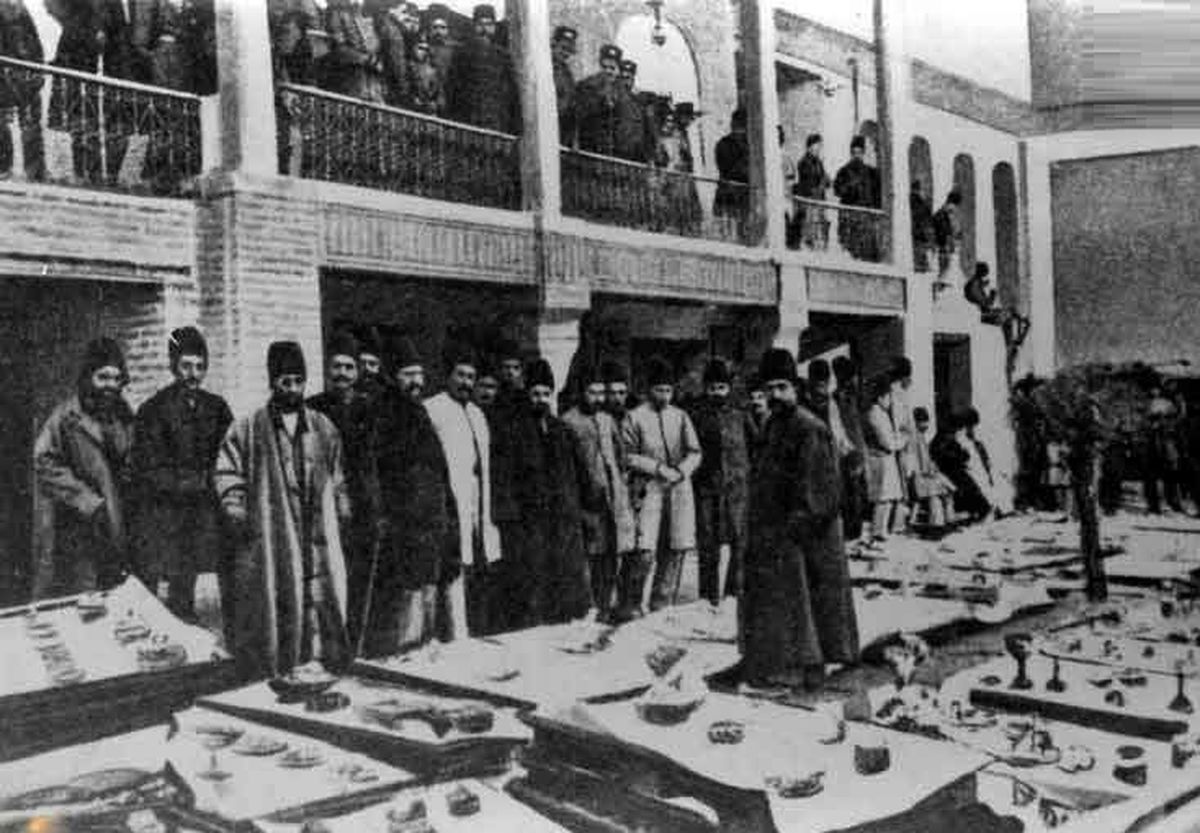 سفره افطار ناصرالدین شاه