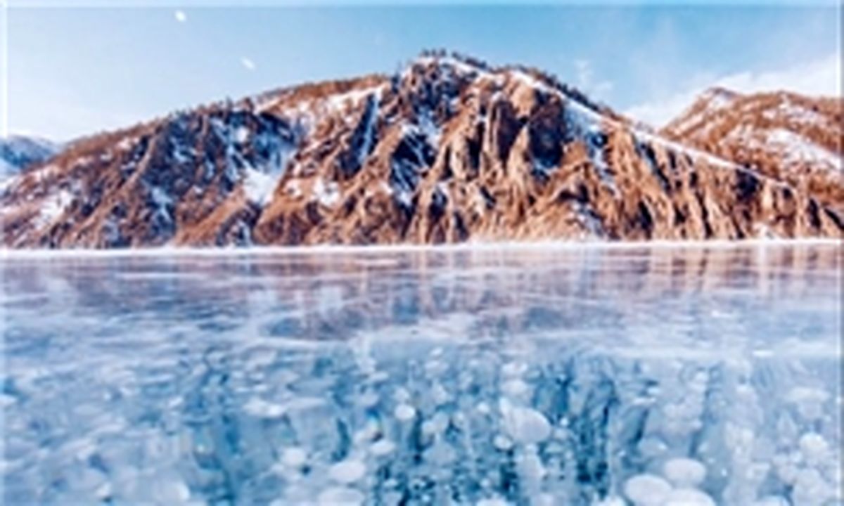 انجماد عمیق‌ترین دریاچه جهان +عکس