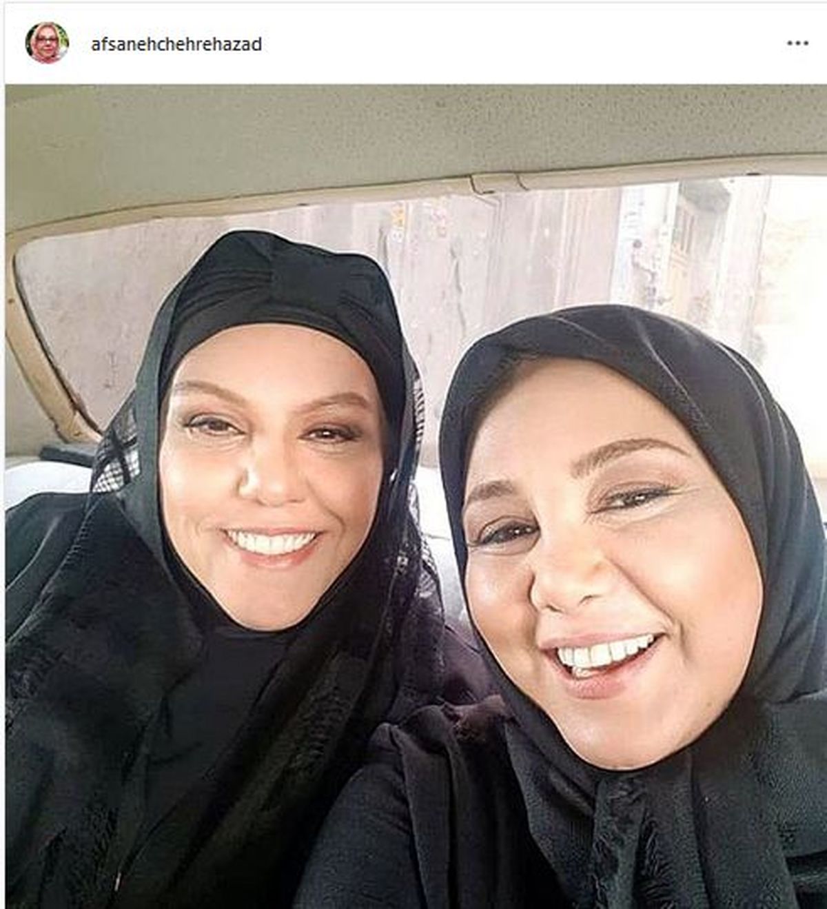 سلفی بهنوش بختیاری و خانم بازیگر در تاکسی + عکس