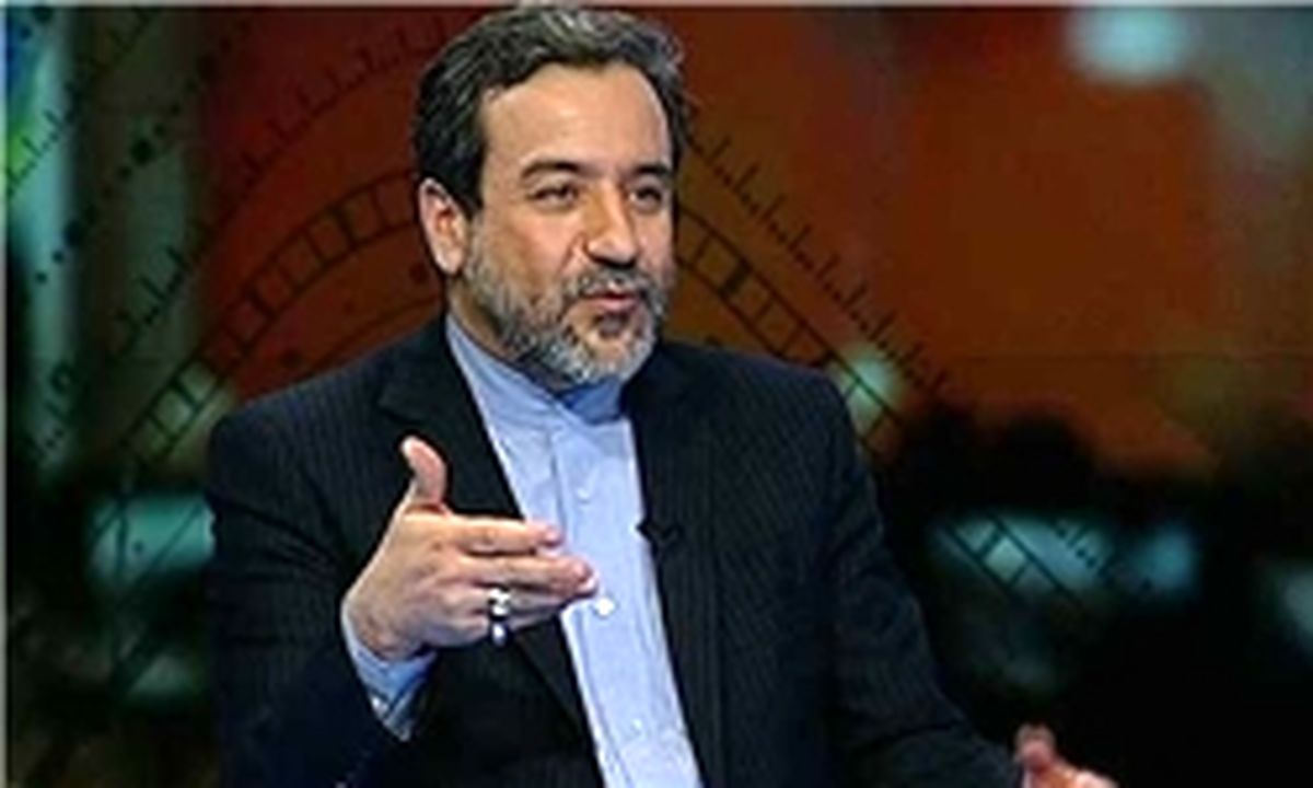 روزی که بوی توطئه به مشام ما نرسد، باید شک کنیم