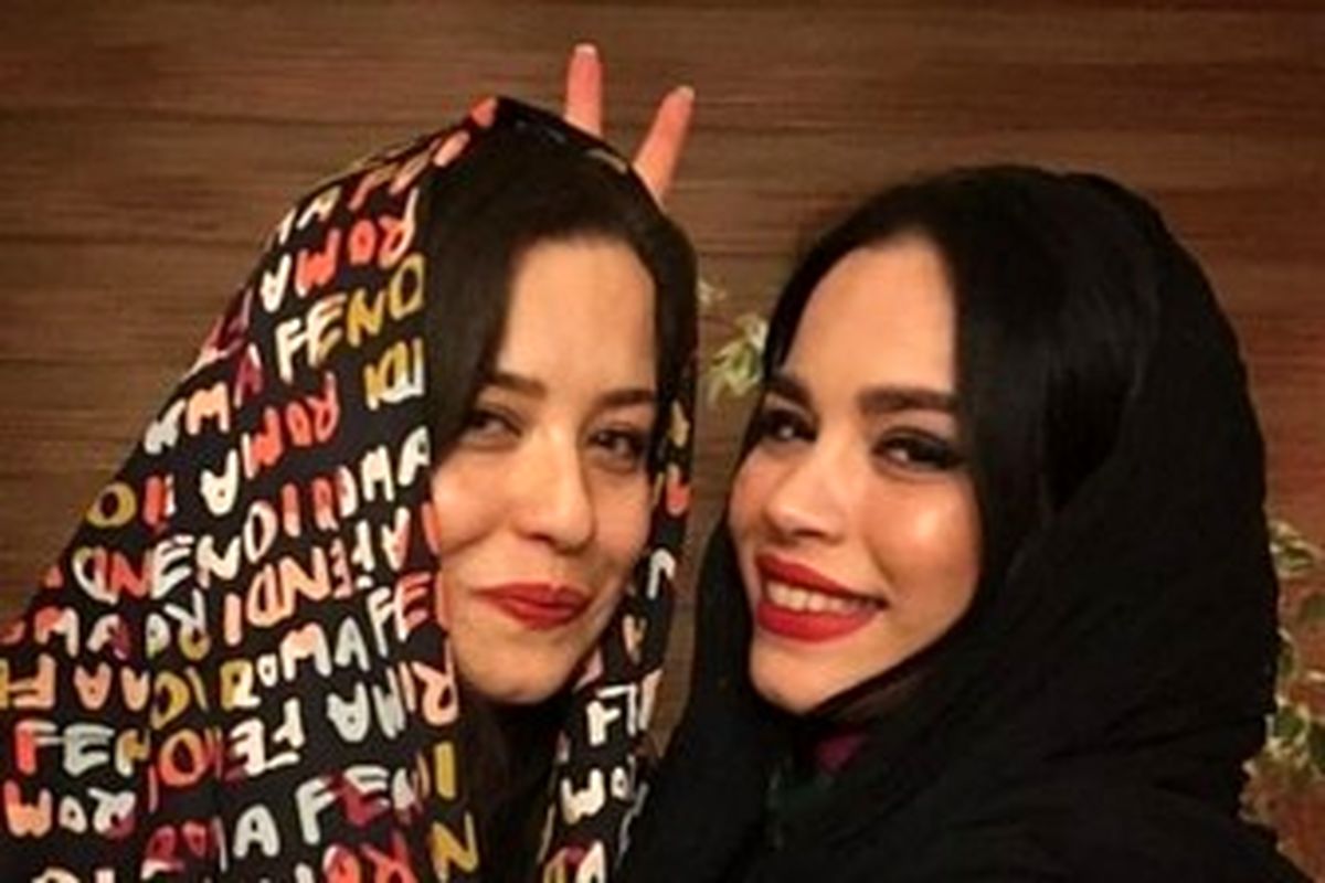 سفر جذاب خواهران محبوب سینما به آغوش دریا/ عکس