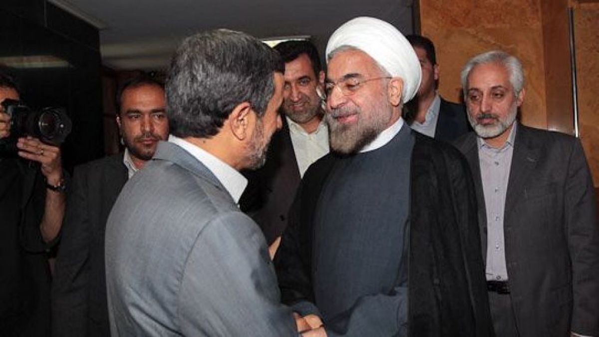 روحانی دنباله‌روی سیاست ارزی احمدی‌نژاد شد