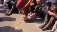  رفتار عجیب طالبان با معتادان سطح شهر !