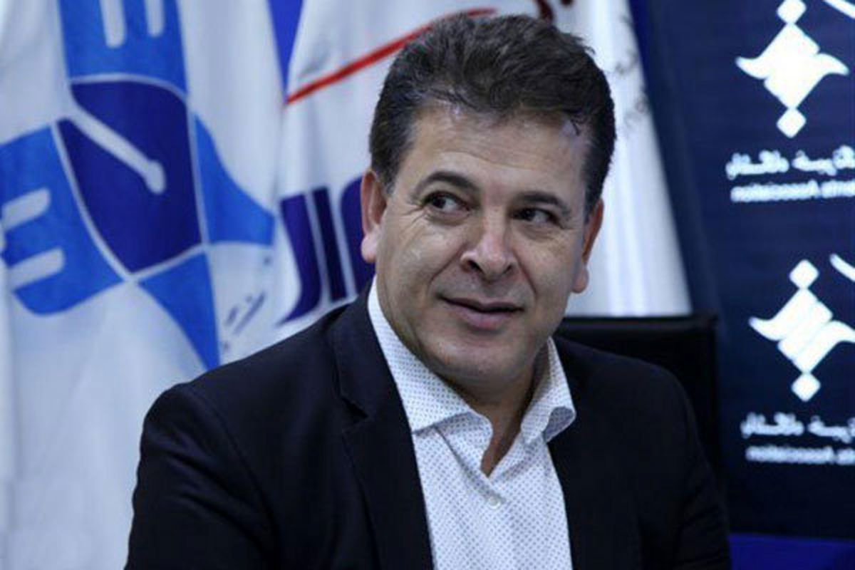 نصب هرگونه آگهی در انحصار میزبان و سازمان لیگ است