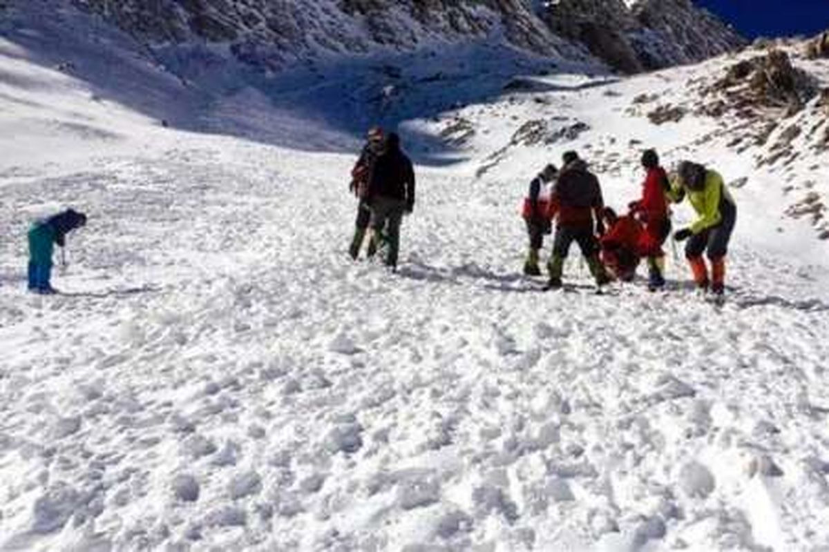 جسد یک کوهنورد در ارتفاعات جاده کرج -چالوس کشف شد