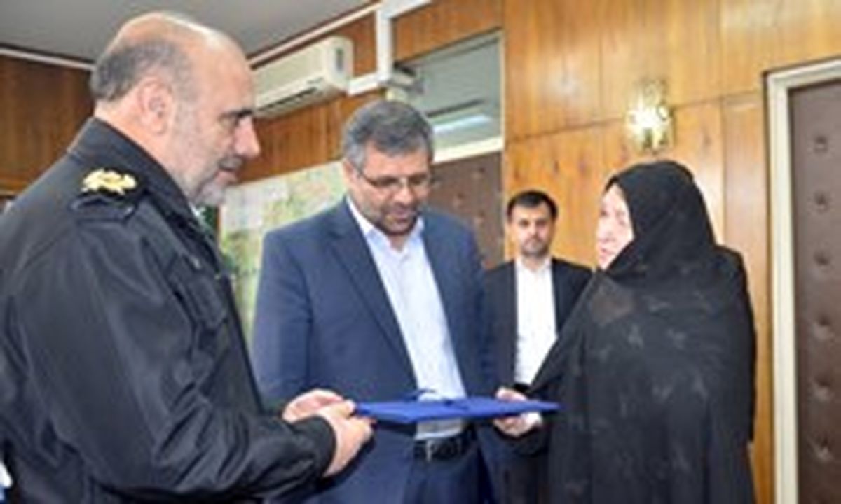 همواره خود را مدیون معلمان می‌دانیم 