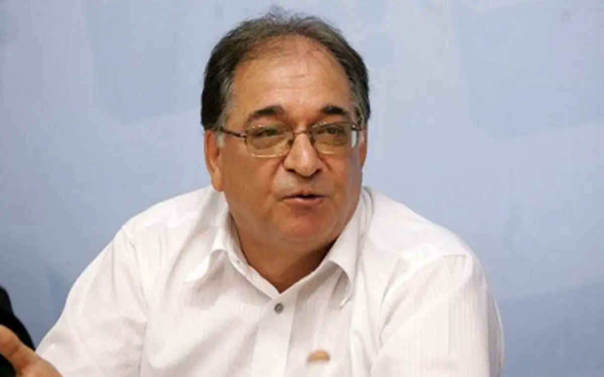 اسنقلال توان خودرابه کارگیردپرسپولیس رازمین گیرمیکند