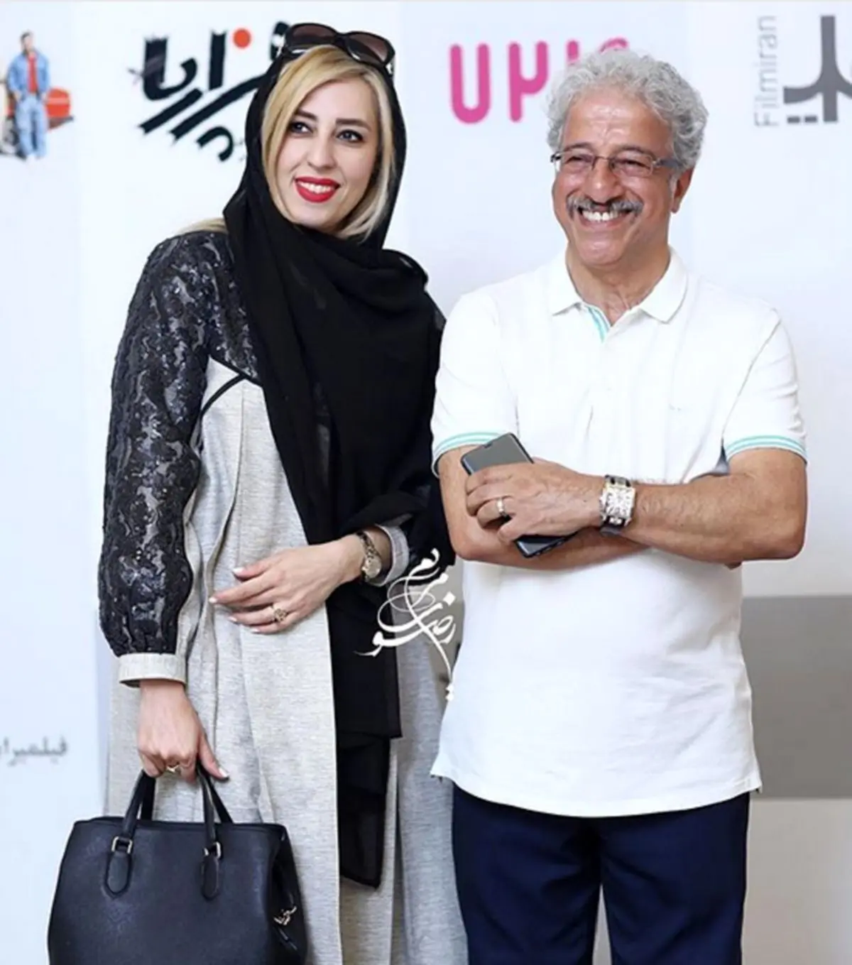 علیرضا خمسه در کنار همسر دوم جوانش!