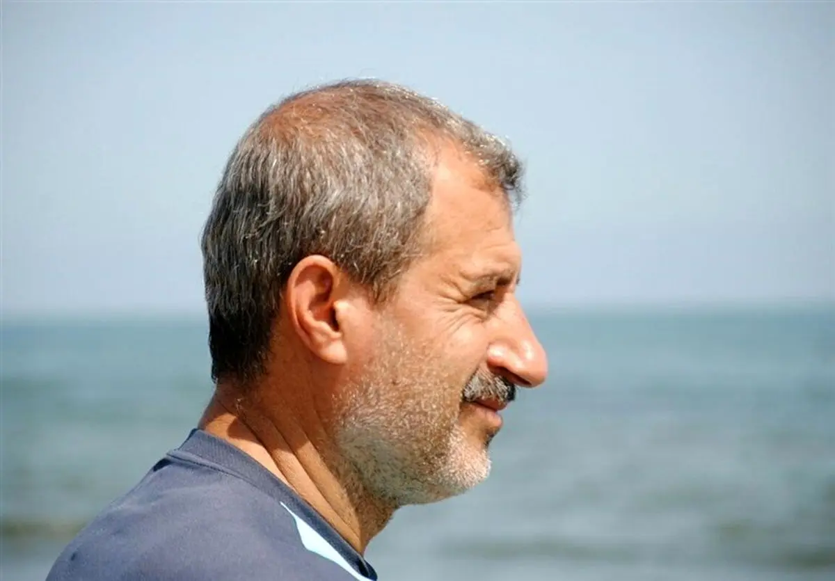 مایلی‌کهن: یا کی‌روش دروغ می‌گوید یا تاج