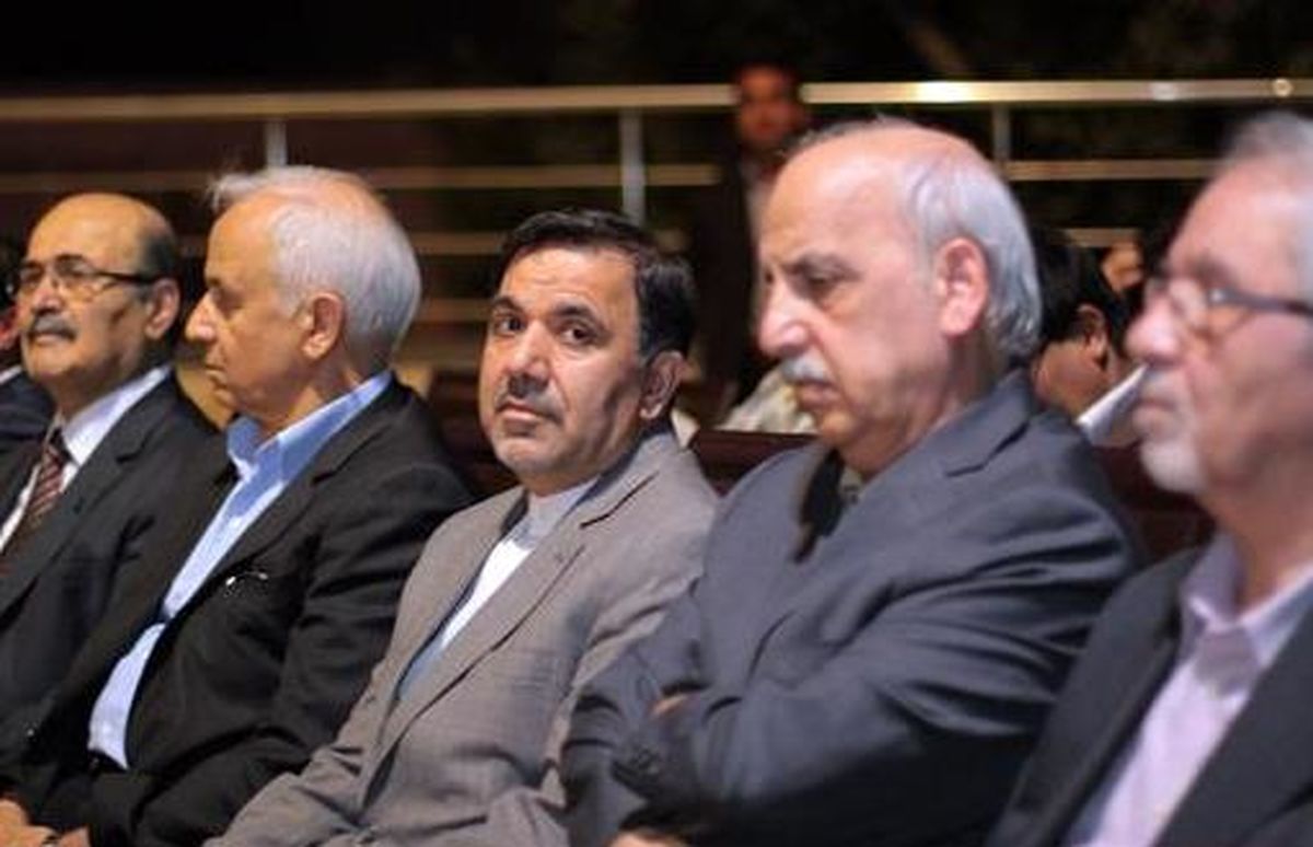 کیهان اقتصادی لیبرال ها، روزنامه انگلیسی زبان منتشر می کند/هزینه راه اندازی روزنامه 35.5 میلیارد