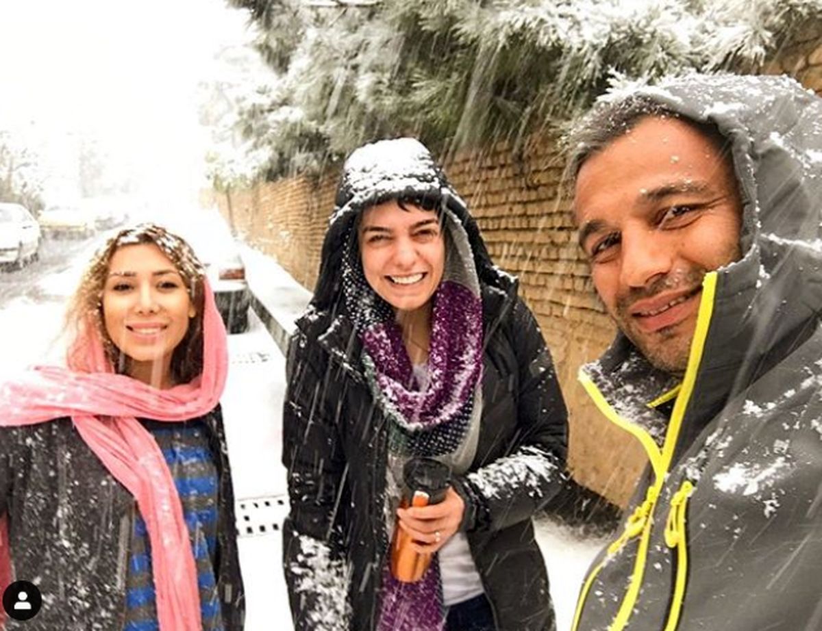 خوشحالی الیکا عبدالرزاقی از برف زیاد تهران+عکس