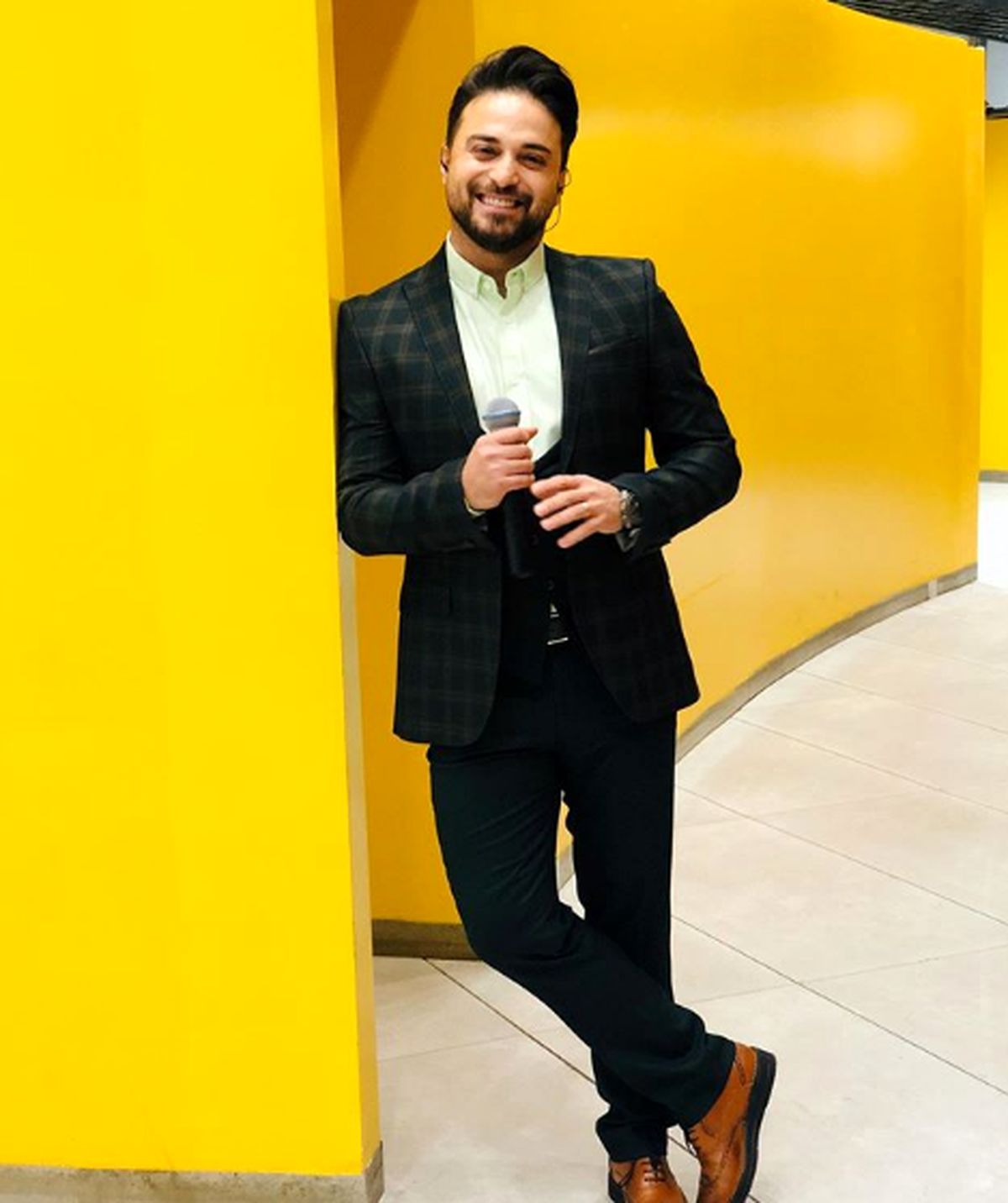 بابک جهانبخش در حال داد و ستد زندگی!