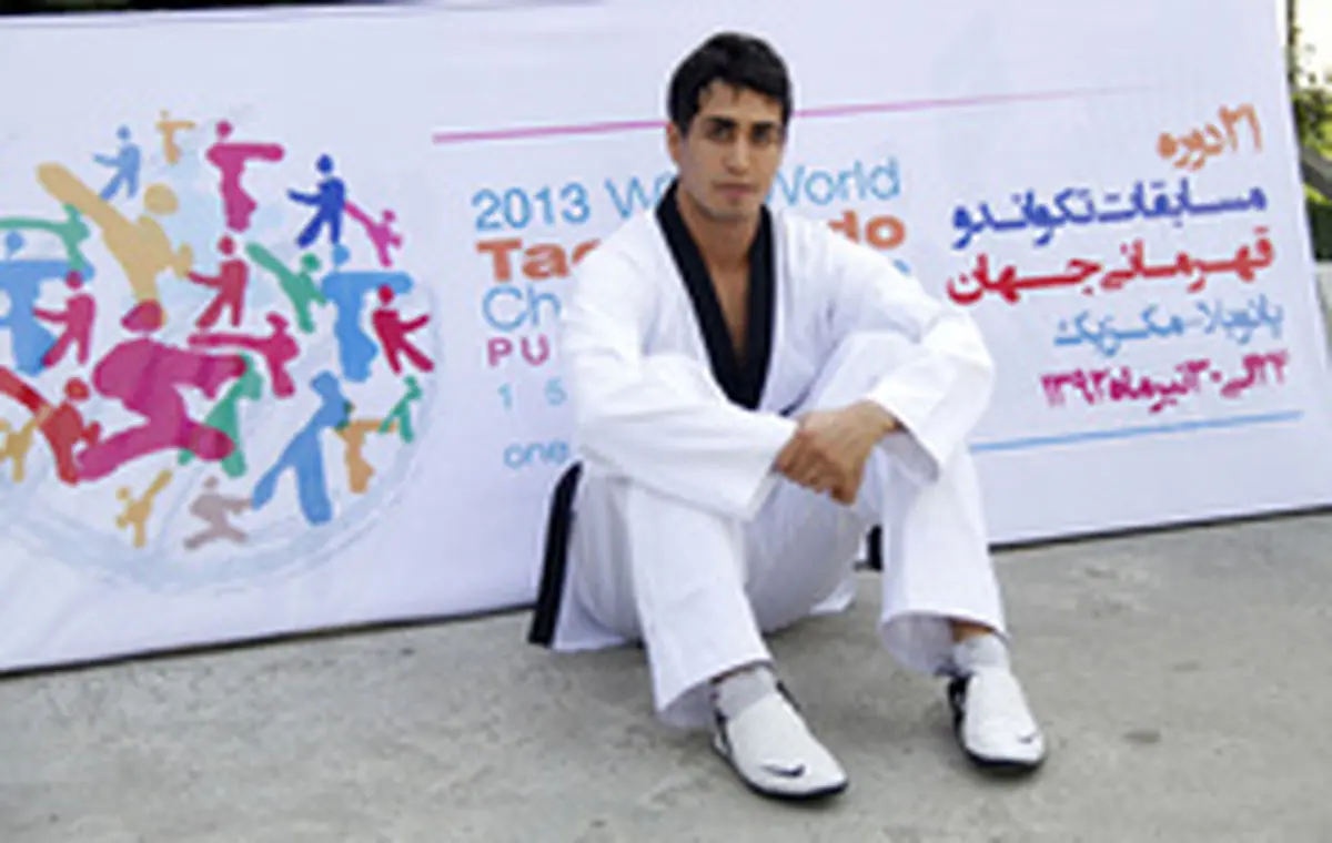 با انگشت شکسته نقره گرفتم