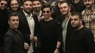 محسن ابراهیم‌ زاده در جمع دوستانش + عکس