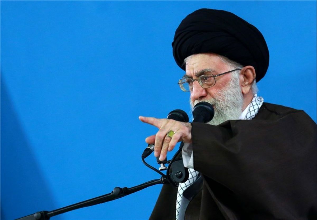  انتظار مقام معظم رهبری از توجه دولت به گزارش های اقتصادی رسانه ها 
