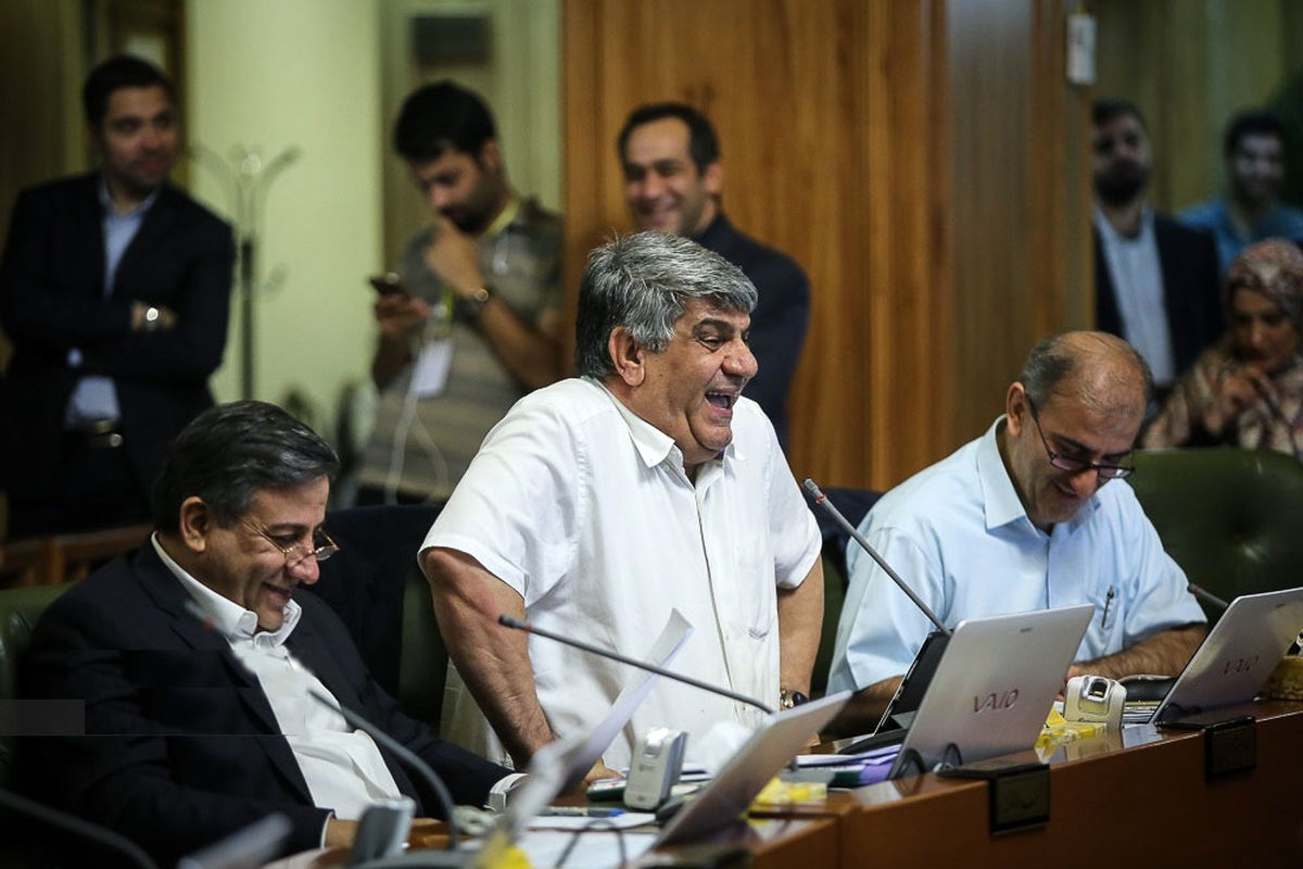 پشت پرده تأسف امینی برای مسجدجامعی