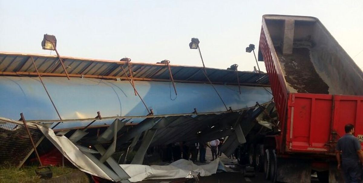 سقوط پل دو‌ مصدوم برجای گذاشت
