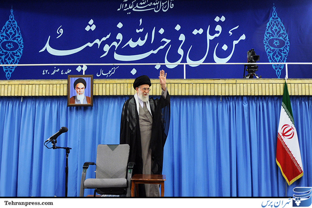 دیدار جمعی از خانواده های شهدای منا با رهبر انقلاب/تصاویر