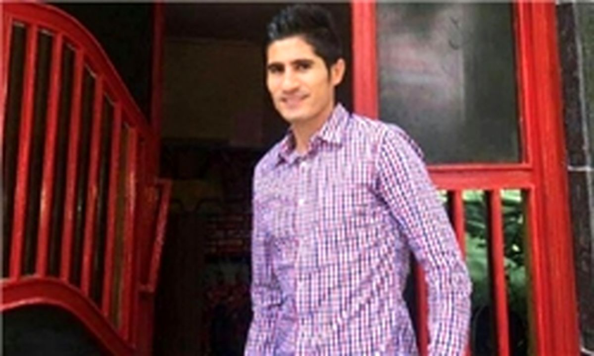 آرام‌طبع: دایی مرا پرسپولیسی کرد