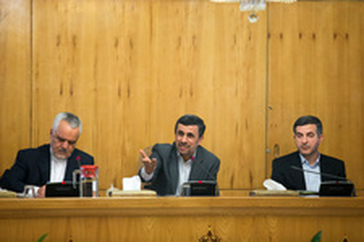 احمدی نژاد: ۱۲ فروردین میلاد جمهوری اسلامی است