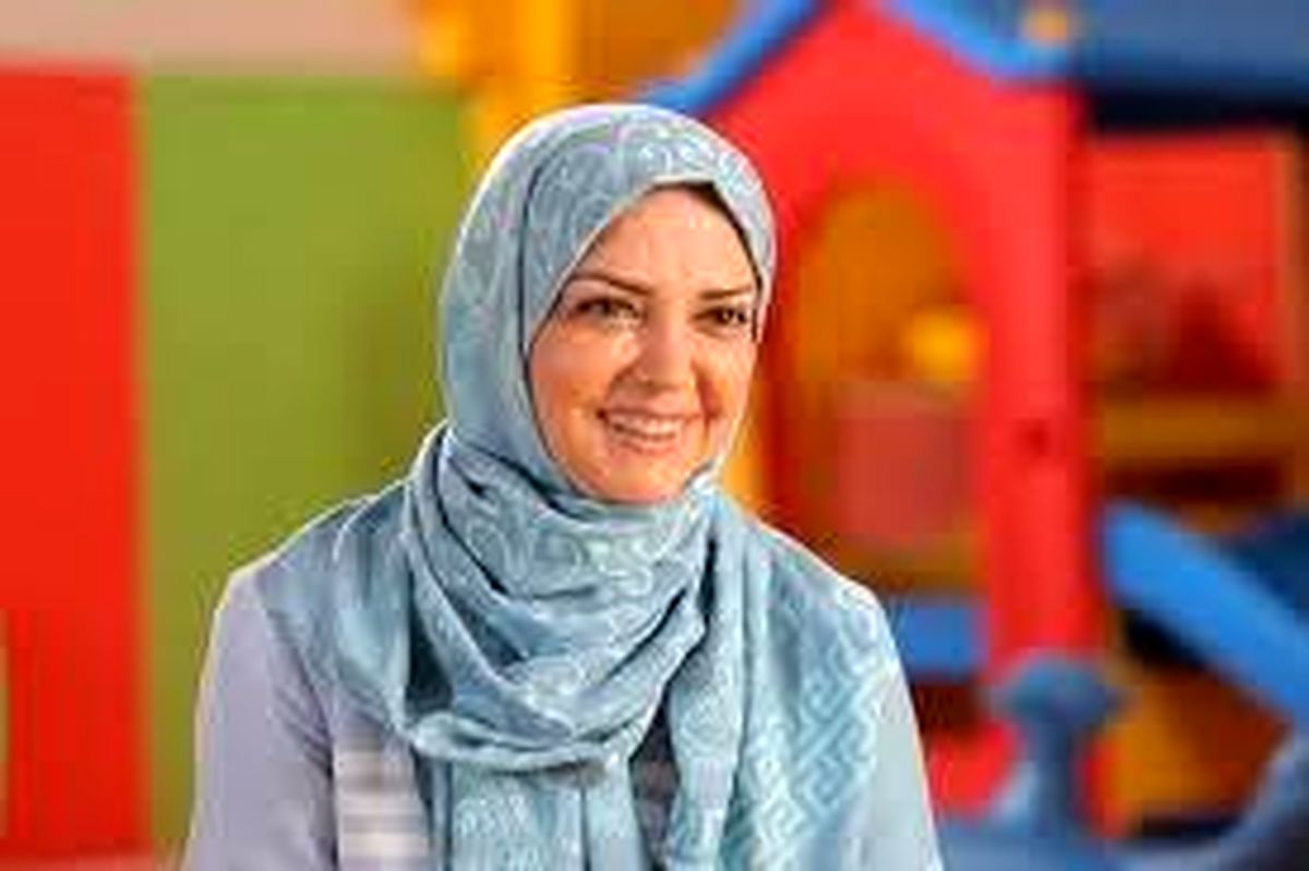مجری محبوب دهه شصتی ها در کنار «حَسنی»/ عکس