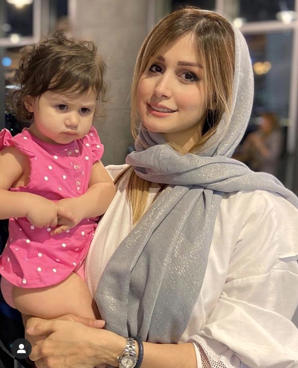همسر و دختر شاهرخ استخری + عکس