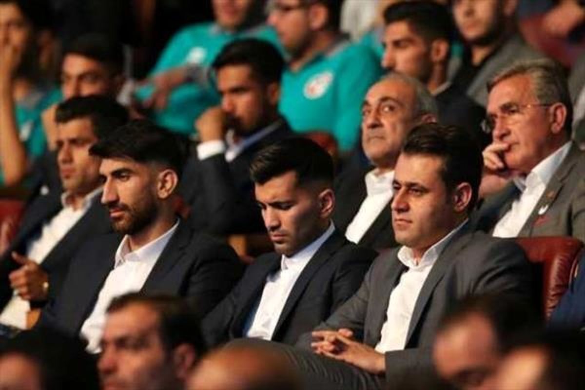 شب طلایی پروفسور و سرخپوشان در برج میلاد