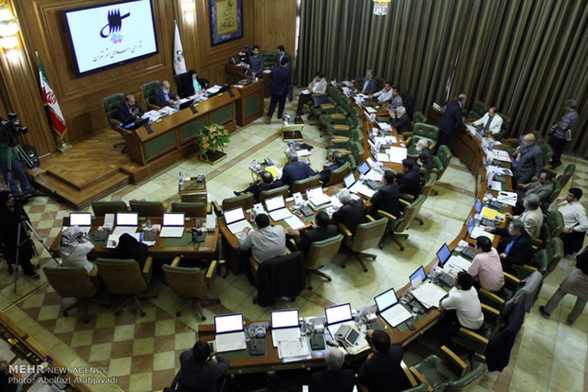 از پیگیری مطالبات عمومی تا عقب ماندگی تحقق برنامه ۵ ساله شهرداری