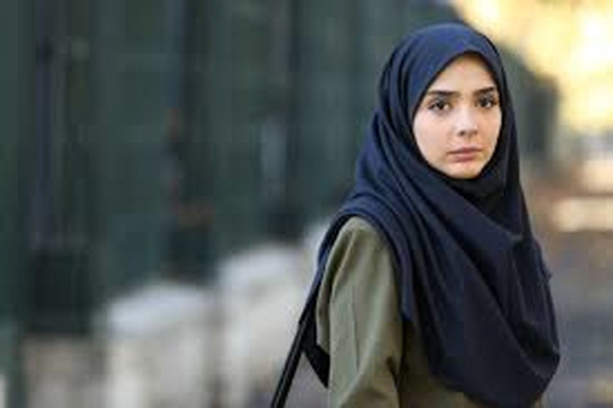 قیافه آشفته المیرا دهقانی/عکس