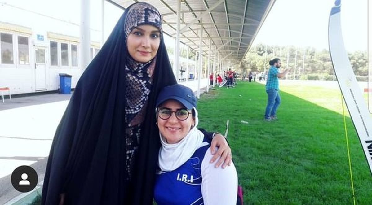 خانم مجری در کنار قهرمان جهان + عکس