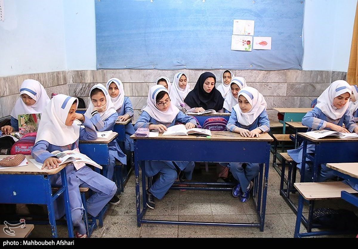 پرداخت هماهنگ حقوق معلمان به نتیجه نرسید
