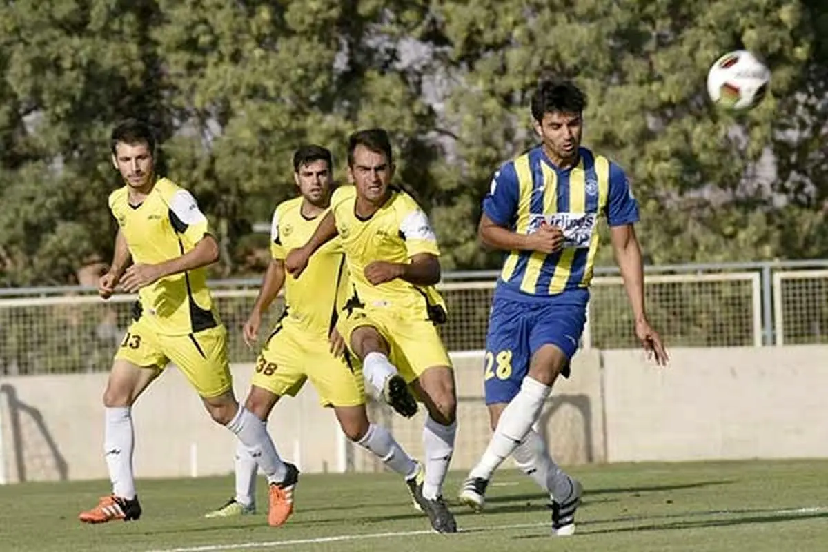 وزش باد ساعت بازی گسترش و نفت آبادان را تغییر داد