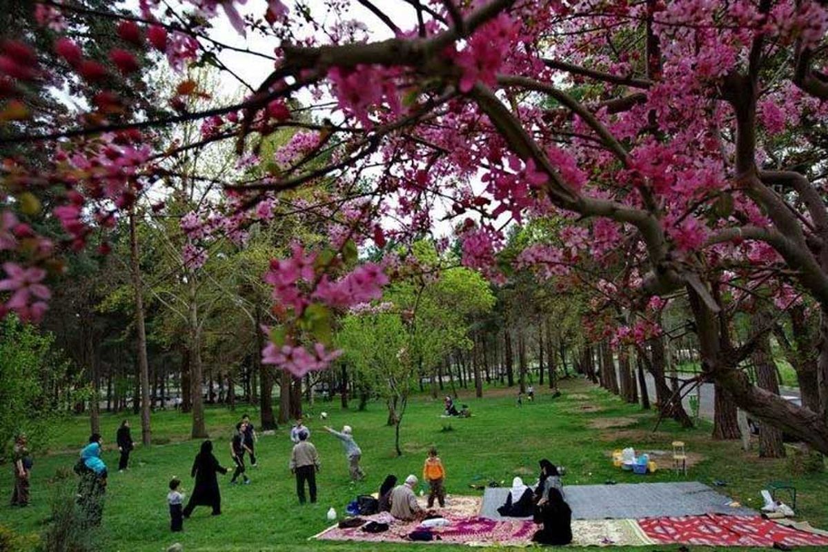 "پارک چیتگر تهران" در روز ۱۳ فروردین+ عکس
