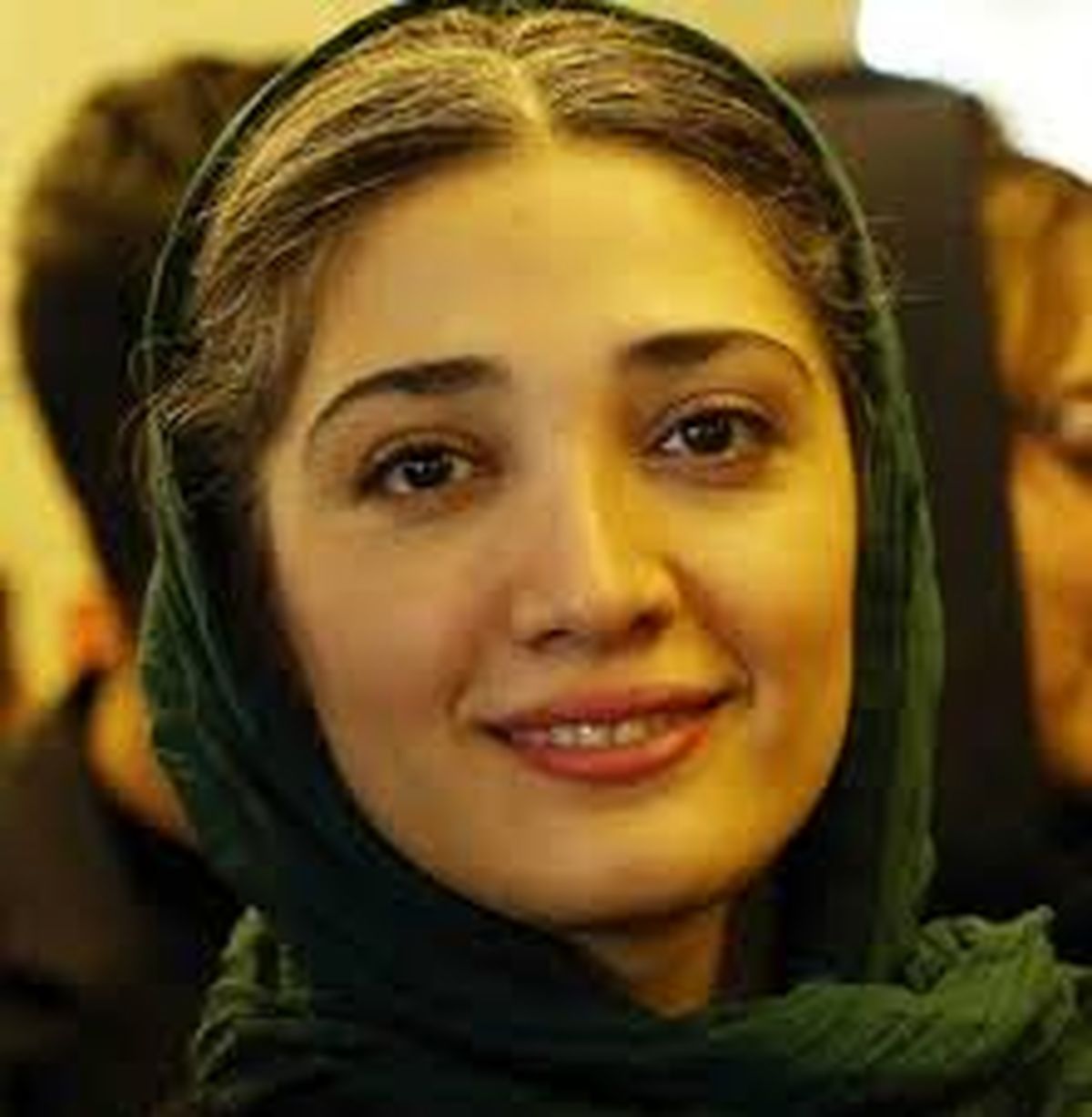 عکس زیبای مینا ساداتی در طبیعت 
