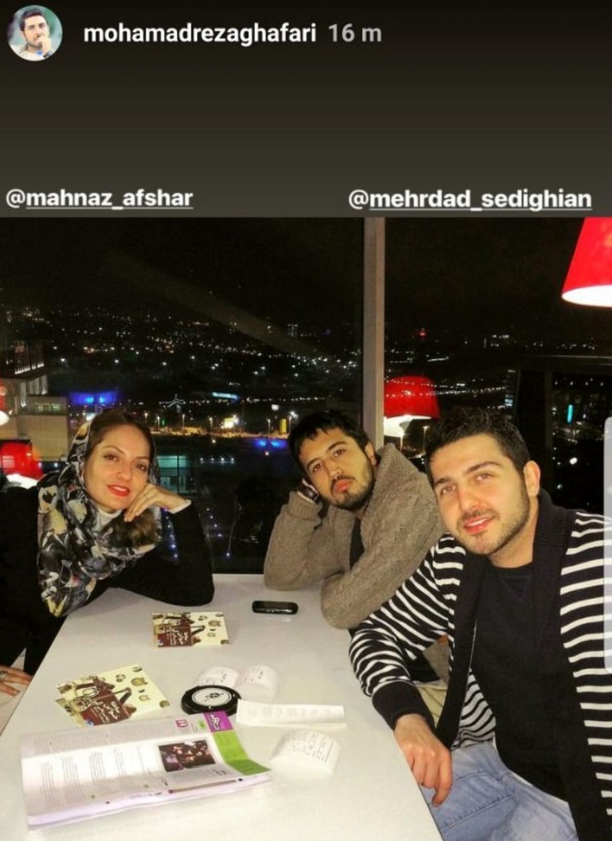 عکس دیدار مهناز افشار با دو بازیگر مرد بعد از بازگشت به ایران