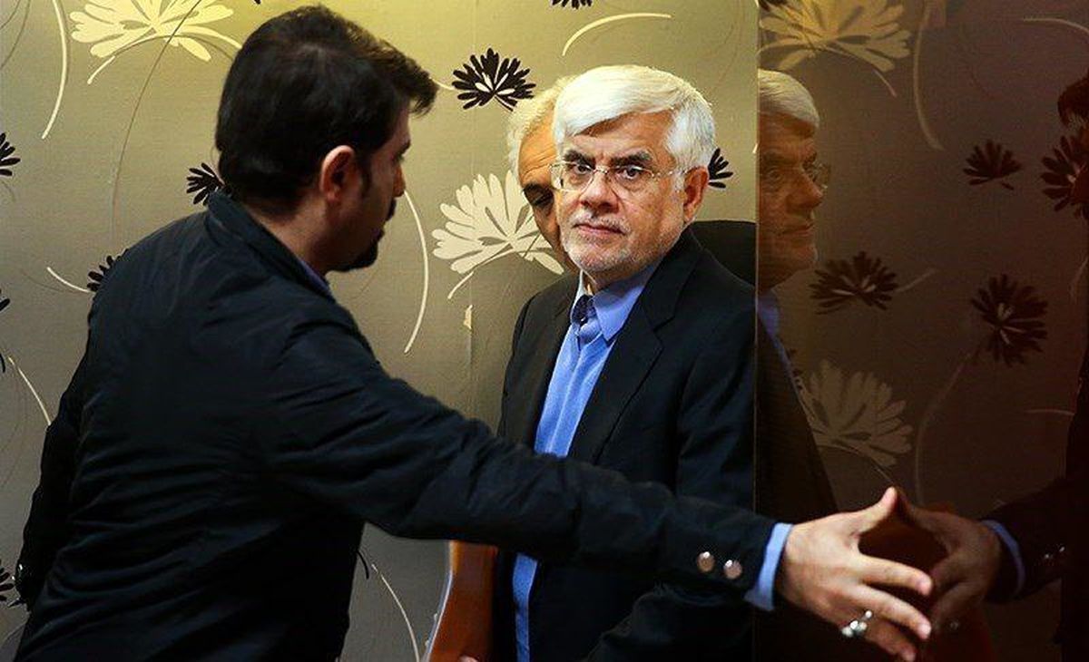 حمله بی‌رحمانه به عارف در کمیته سیاسی حزب کارگزاران