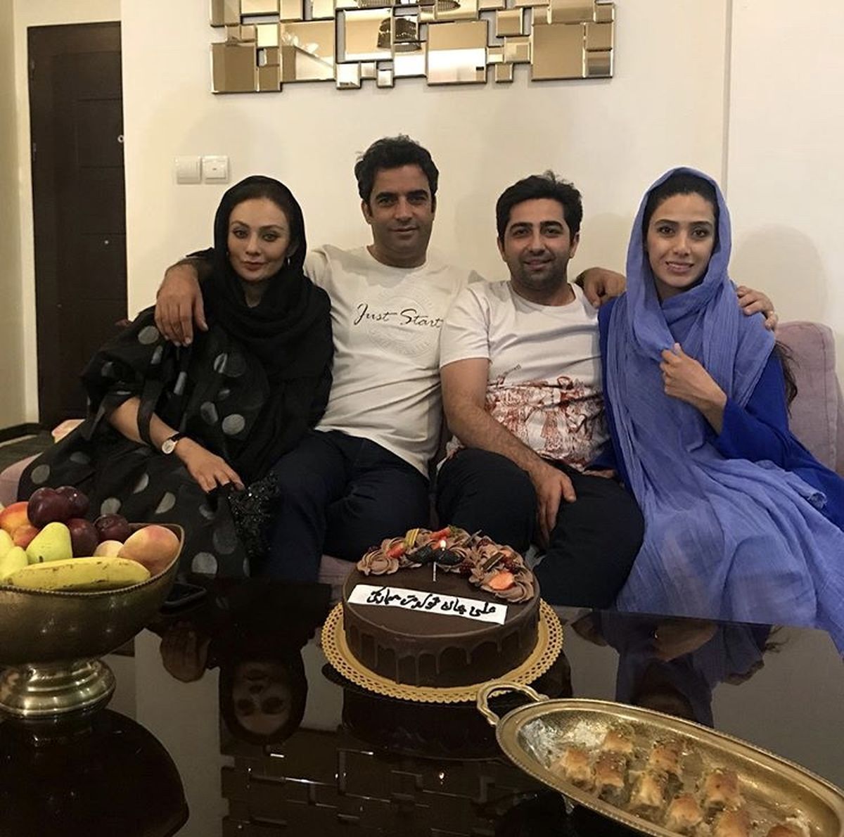 منوچهر هادی و یکتا ناصر در خانه دوستشان + عکس