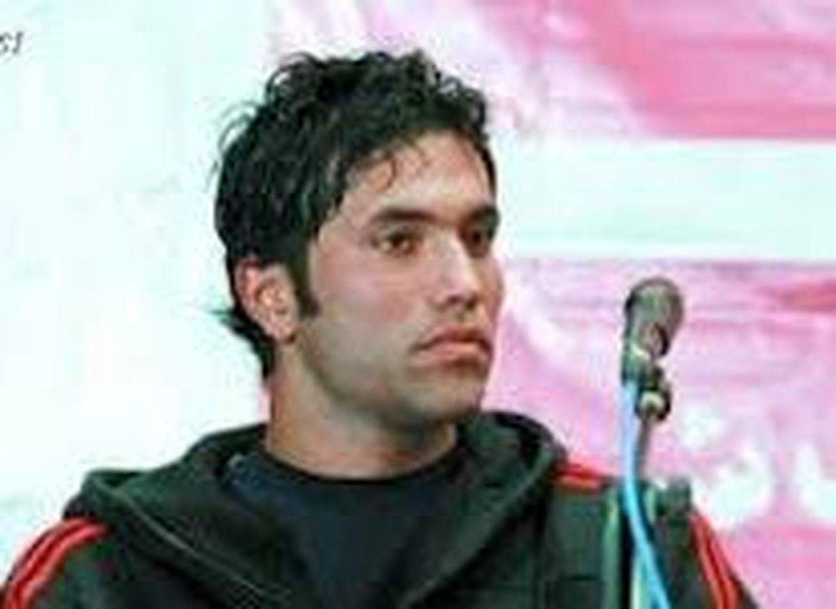 نیکبخت واحدی استقلالی شد