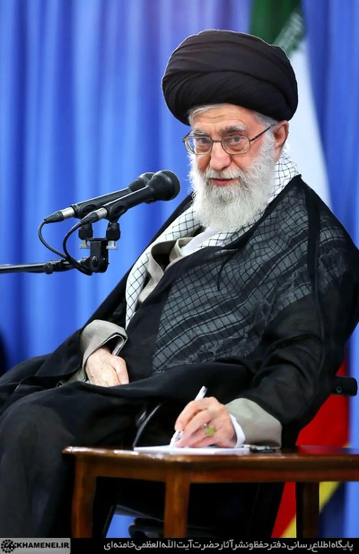 از طنز تا حماسه در شاعرانه‌ترین دیدار سال رهبری