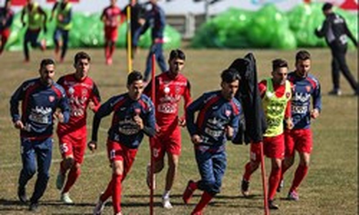 بارش برف پرسپولیسی ها را فراری داد