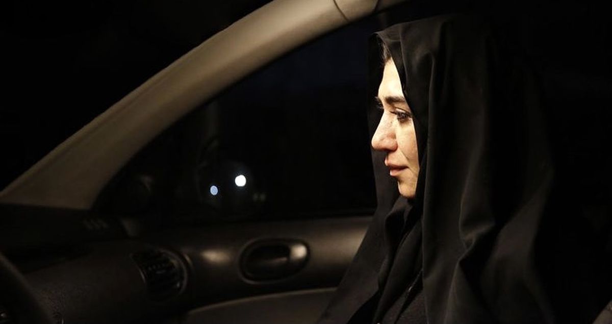 نسیم ادبی با چادر + عکس