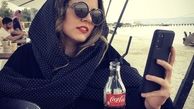 خانم بازیگر مشهور در یک رستوران ساحلی + عکس