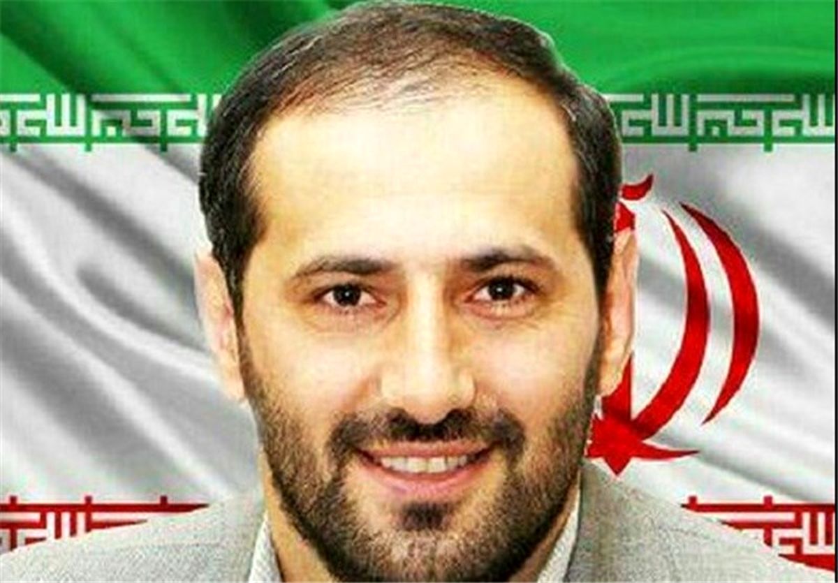 بررسی پیش‌نویس حقوقهای نجومی در کمیسیون اصل ۹۰