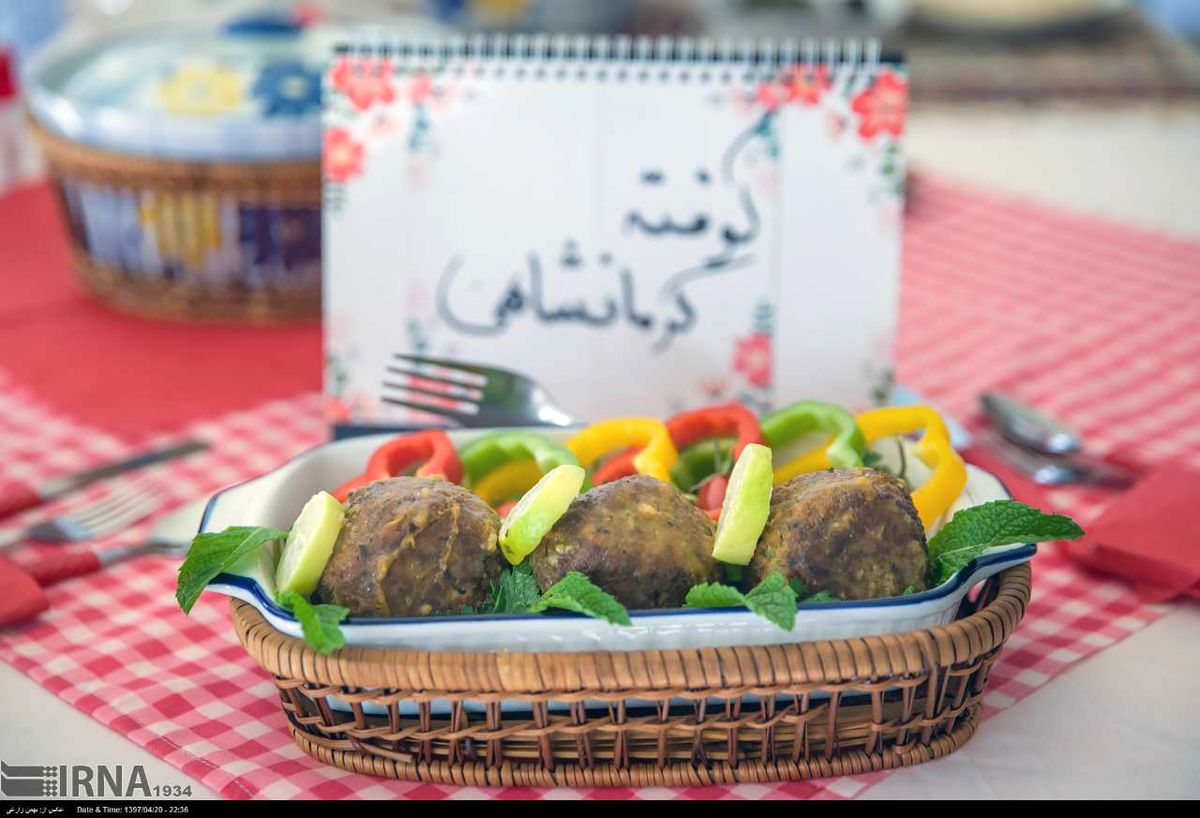 جشنواره هنر آشپزی ایرانی در کرمانشاه+عکس