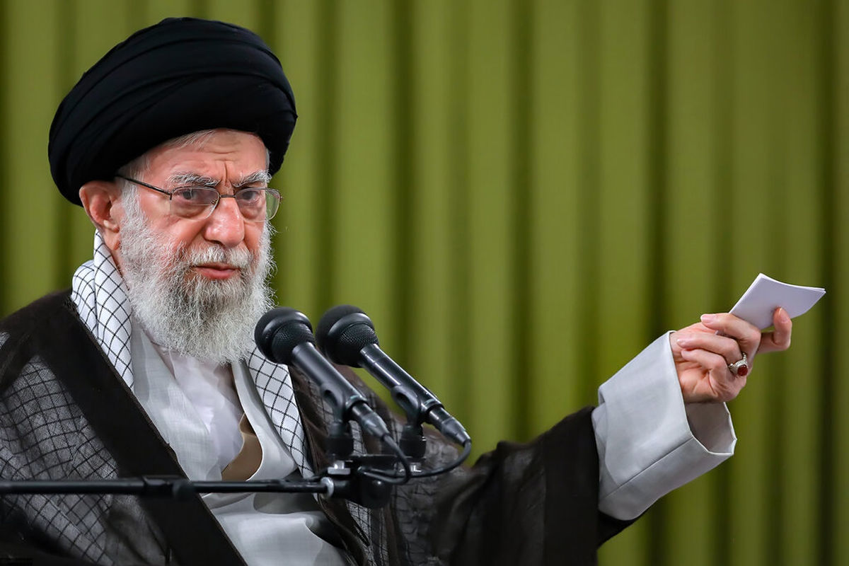 ماجرای زندگی رهبر انقلاب در کانکس چه بوده است؟