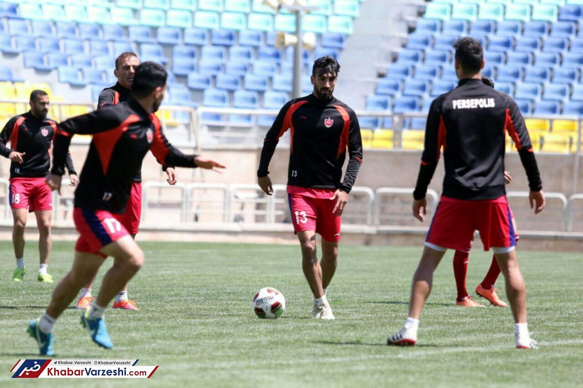 پرسپولیس برای بازی با تراکتور استارت زد