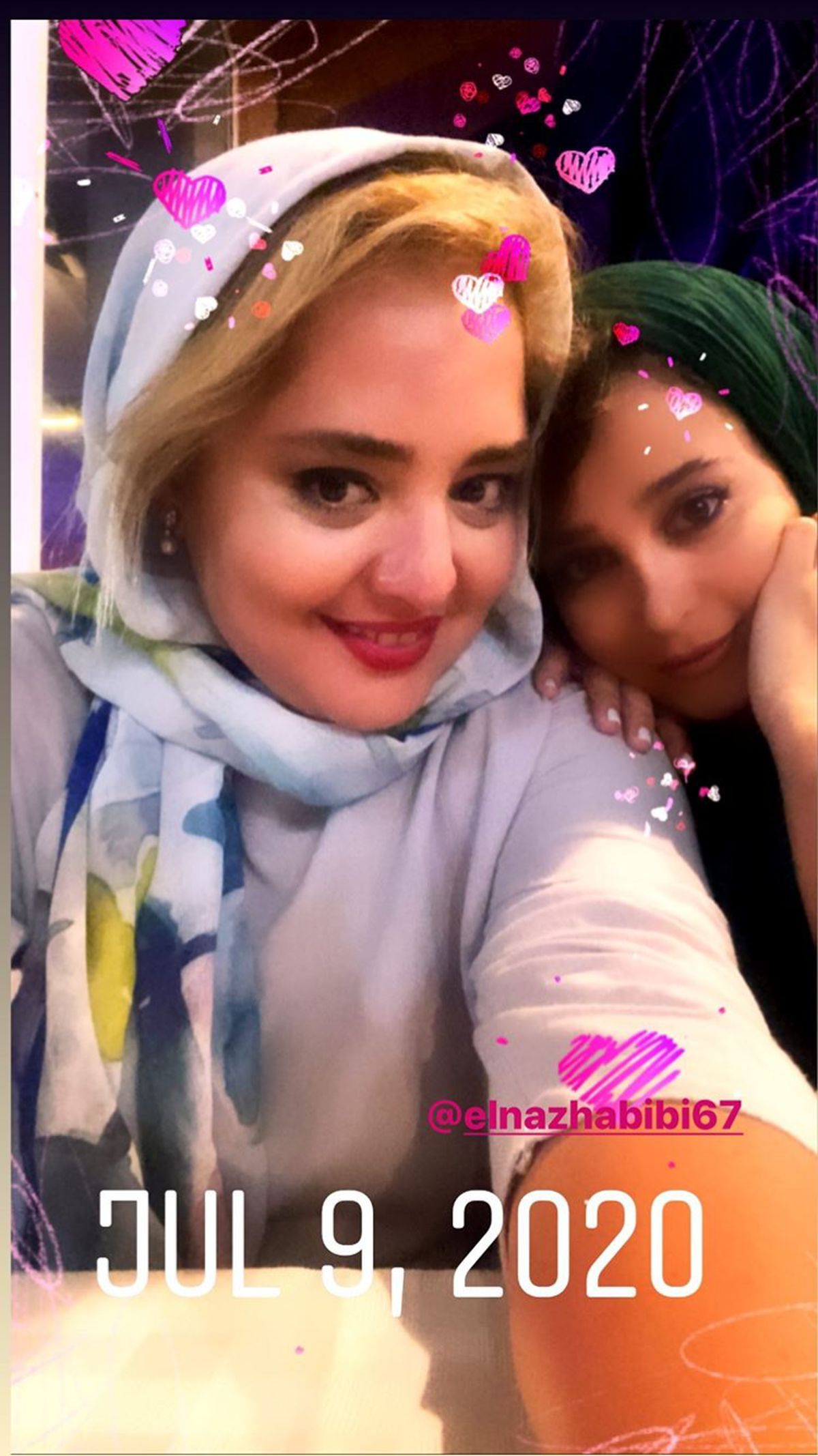 سلفی نرگس محمدی‌و الناز حبیبی + عکس