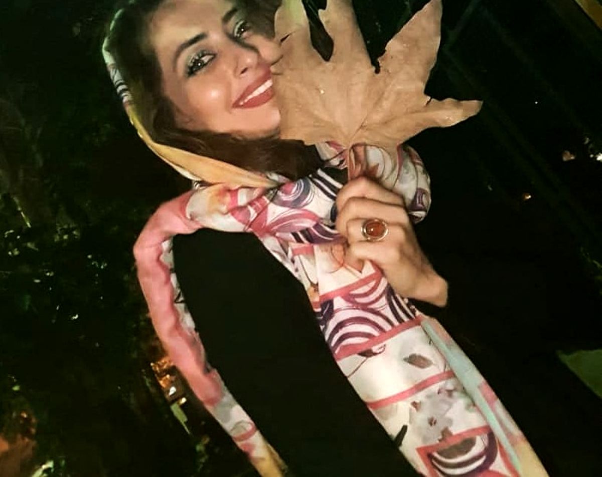 عکس نفیسه روشن با استایل معروف پاییزی