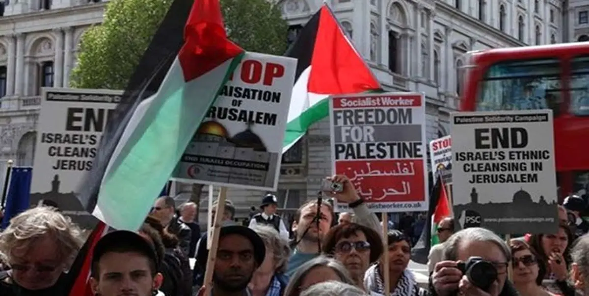 لندنی ها برای اعلام همبستگی با ملت فلسطین به خیابانها آمدند