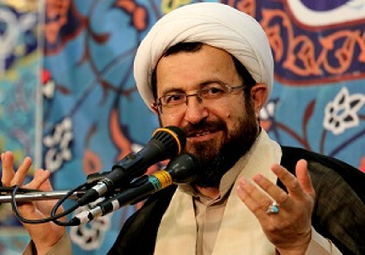 کمک به گدایان از نظر شرع واجب است؟